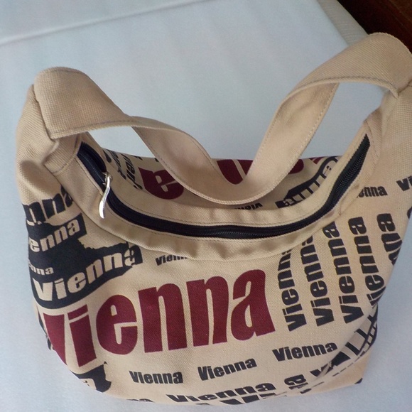 Vienna Tan Canvas Tote Bag NWOT - Picture 7 of 8